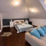spavaća soba apartman Herceg Novi veliki bračni krevet