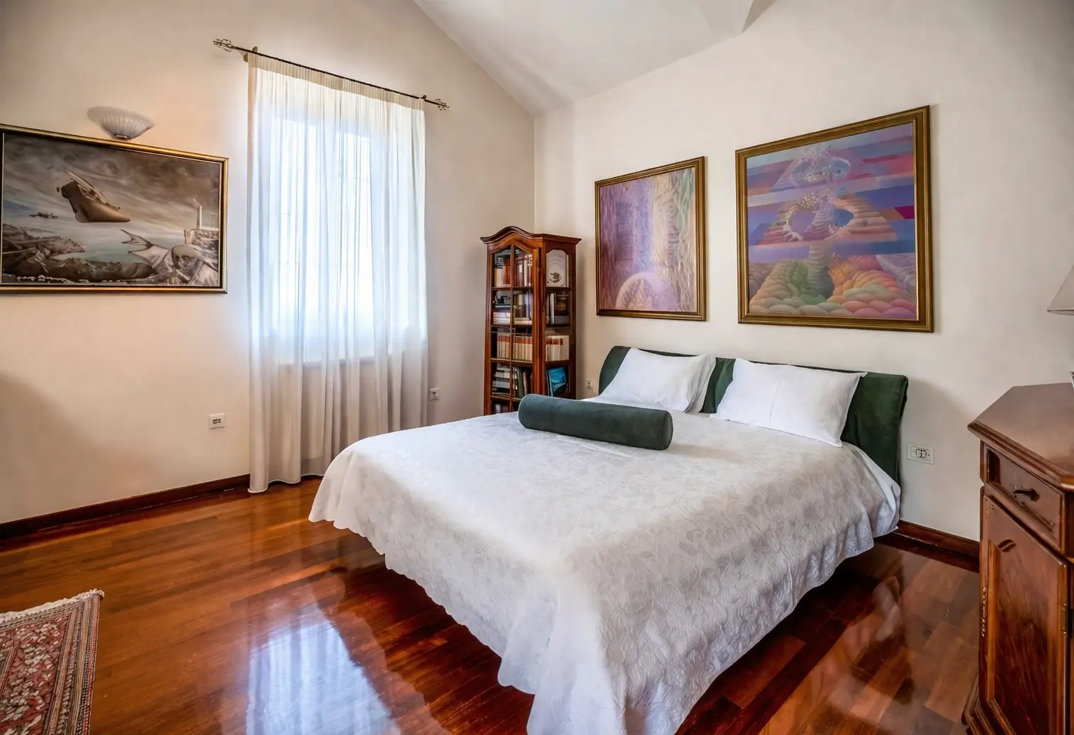 spavaca soba luksuzna vila Herceg Novi Nautica apartmani bracni krevet