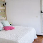 Spavaća soba sa izlazom na terasu u apartmanu Herceg Novi