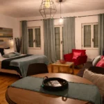 Apartmani Nautica Herceg Novi Studio sa balkonom Herceg Novi – bračni krevet, dnevni prostor i moderan enterijer