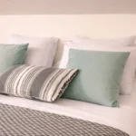 Detalj bračnog kreveta studio Herceg Novi