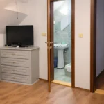 Privatno kupatilo u trokrevetnom studiju Herceg Novi